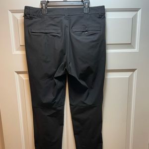 Lulu Commission Slim 32/33 Black Pants